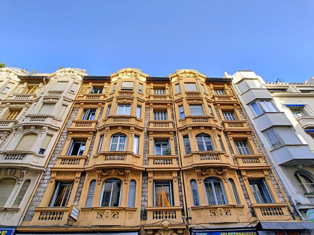 Nestor&Jeeves - Sixties - Central - Very Close Sea - Retro Nizza Exterior foto